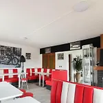 In Villamuriel With Pool And Barbecue Villa Villamuriel De Cerrato