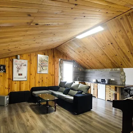 In Villamuriel With Pool And Barbecue Villa