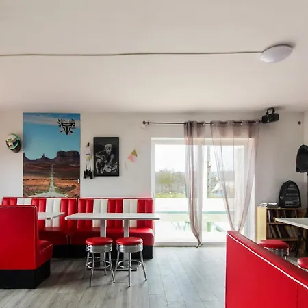 In Villamuriel With Pool And Barbecue Villa