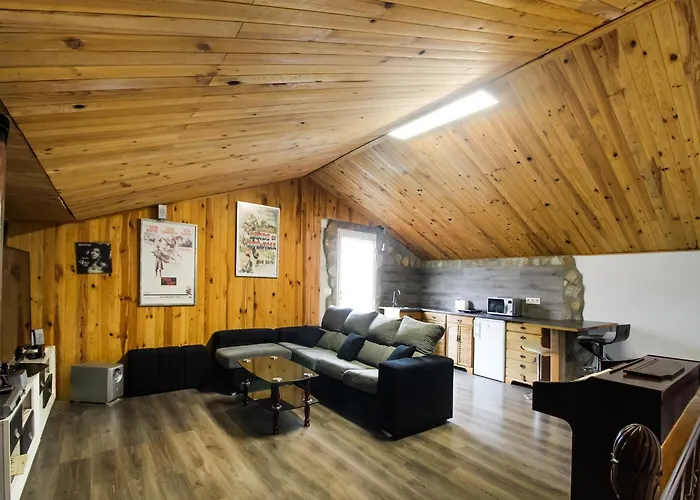 In Villamuriel With Pool And Barbecue Villa