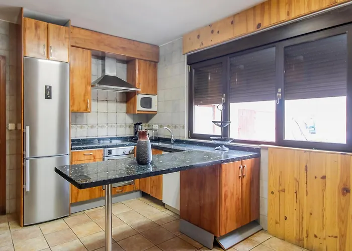 Villa In Villamuriel With Pool And Barbecue *