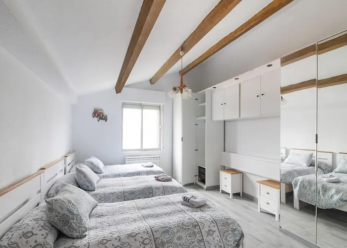 In Villamuriel With Pool And Barbecue *